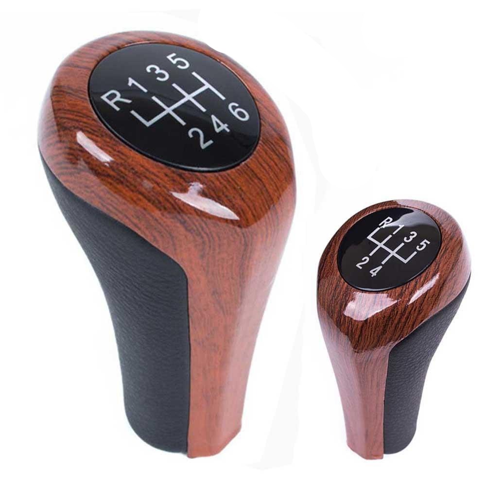 Fa mintás, 5 és 6 sebességes BMW váltógomb. Fekete színű számlappal.