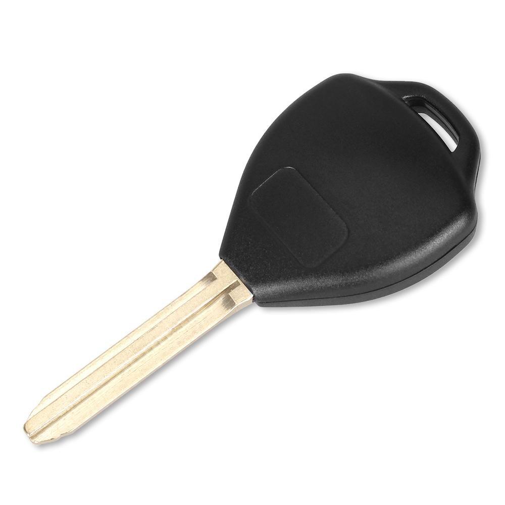 Fekete színű, 4 gombos Toyota kulcs hátulja.