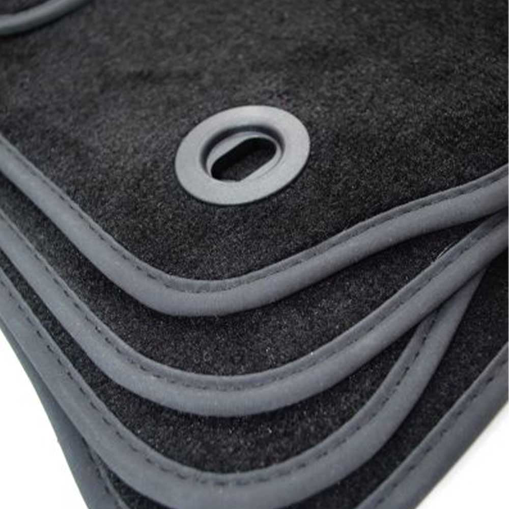 Toyota Avensis szövetszőnyeg 2008-2018