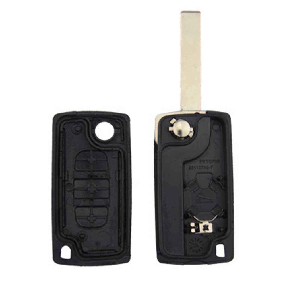 Fekete színű, 3 gombos Fiat kulcsház, bicskakulcs belseje.