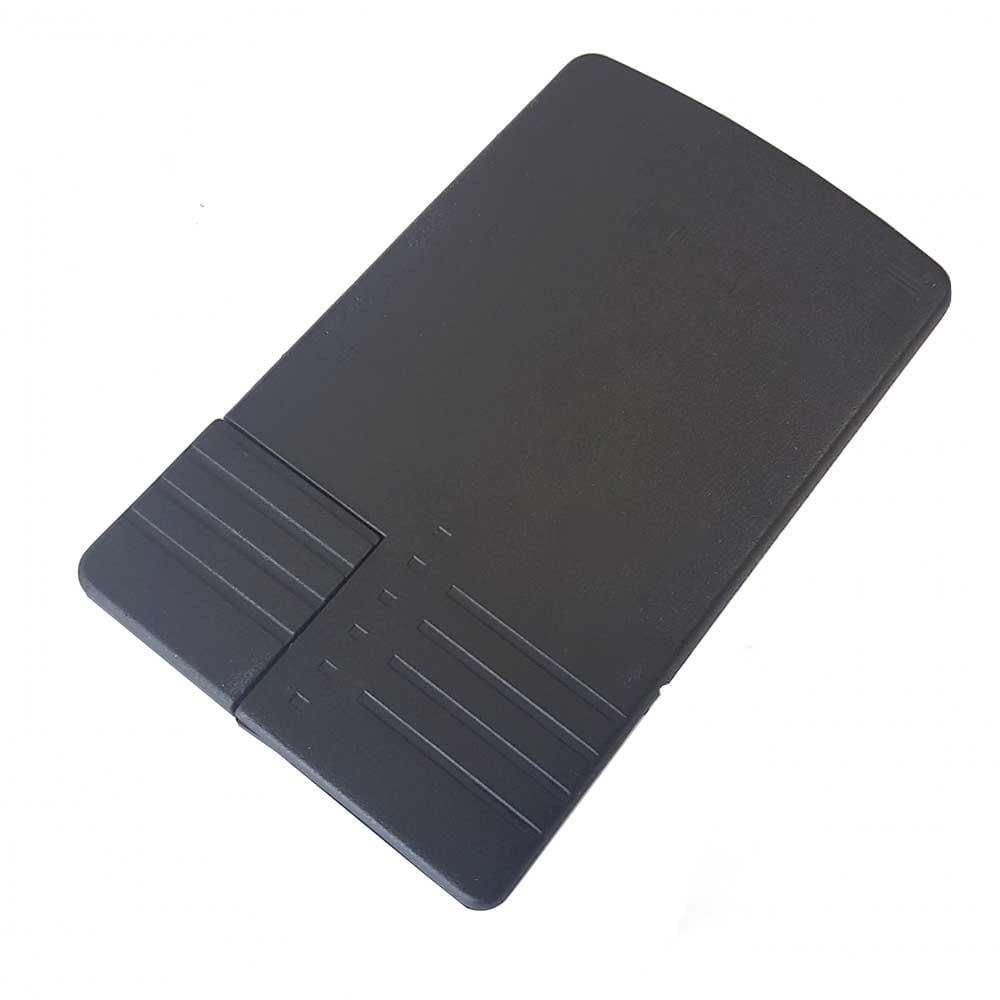 Mazda 3 gombos távirányító kártya kulcs hátulja.