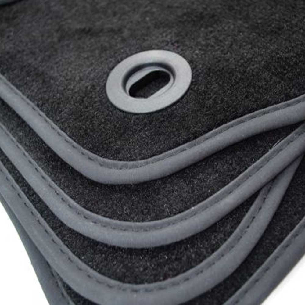 Mercedes A W177 szövetszőnyeg 2018-